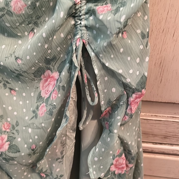 Floral Green Maxi Dress - Picture 8 of 16